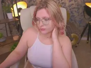 Cam4 Live Porn of CoolTatiss