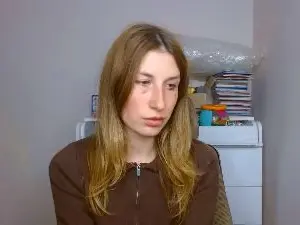 Cam4 Free Live Porn of Evelyn_21_m