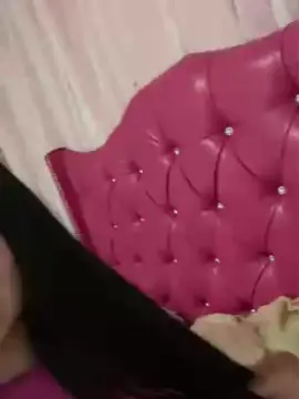 Cam4 Free Live Porn of Eymil