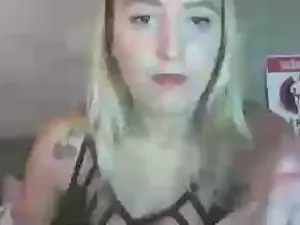 Cam4 Live Sex of Mazie07