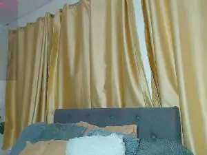 Cam4 Private Sex Chat of Emma_hassani