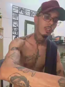 Cam4 Private Sex Chat of Klinger30