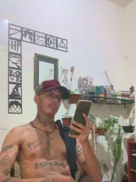Cam4 Adult Webcam of Klinger30