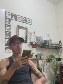 Cam4 Live Sex Cam of Klinger30