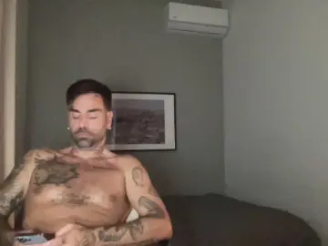 Cam4 Live Sex of timovee
