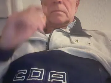 Cam4 Nude Webcam of Bernie2620