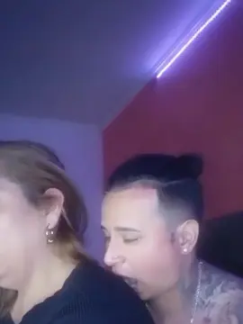 Cam4 Nude Webcam of Frannk96_357