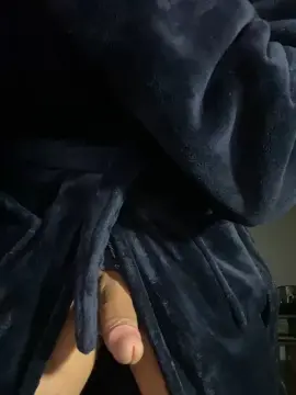 Cam4 Sex Cam of Chicojooveen