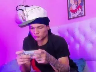 Camsoda Adult Video Chat of stronger-boy