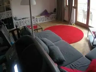 Camsoda Adult Webcams of voyeurcam-julmodels-living-4