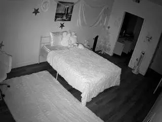 Camsoda Free Live Porn of voyeurcam-lolavalentine23