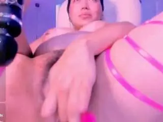 Camsoda Free Porn Cam of heidy-jhons