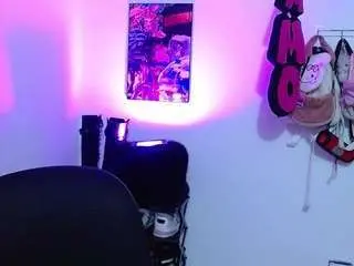 Camsoda Sex Cam of kittymiauu444
