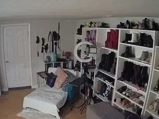 Camsoda Live Porn of voyeurcam-missoliviablack-03