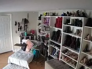 Camsoda Watch Live Sex Cams of voyeurcam-missoliviablack-03