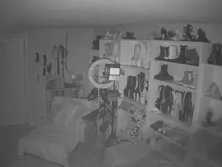 Camsoda Sex Cam of voyeurcam-missoliviablack-03