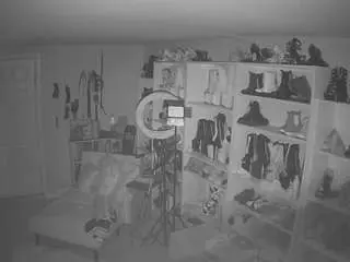 Camsoda Free Porn Cam of voyeurcam-missoliviablack-03