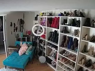 Camsoda Free Porn Cam of voyeurcam-missoliviablack-03