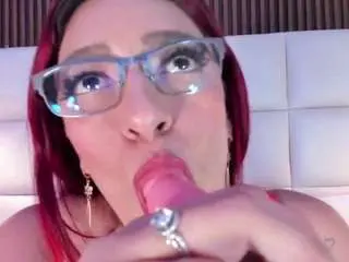 Camsoda Adult Webcam of naughty-flower