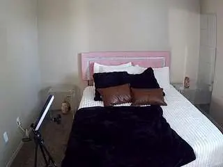 Camsoda Adult Video Chat of voyeurcam-whitneyoc-01