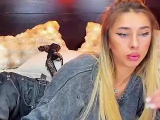 Camsoda Sex Cam of christynaross