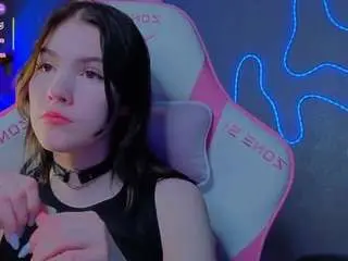 Camsoda Free Porn Cam of sophieskyangel