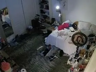 Camsoda Free Porn Cam of voyeurcam-hornyhostel-02