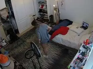 Camsoda Adult Webcams of voyeurcam-hornyhostel-02