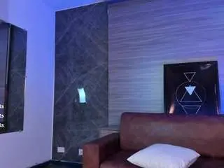 Camsoda Adult Video Chat of ashleyy-collinss