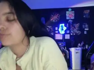 Camsoda Free Porn Cam of sweetlikeblu