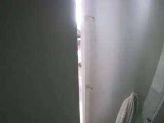 Camsoda Sex Cam of voyeurcam-casa-salsa-shower-1
