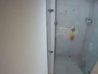 Camsoda Live Porn of voyeurcam-casa-salsa-shower-1