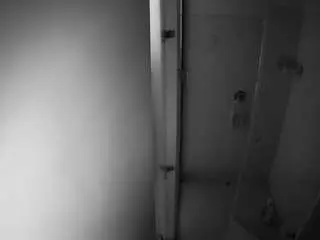 Camsoda Sex Cam of voyeurcam-casa-salsa-shower-1