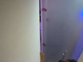 Camsoda Nude Webcam of voyeurcam-casa-salsa-shower-1