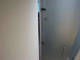 Camsoda Nude Webcam of voyeurcam-casa-salsa-shower-1