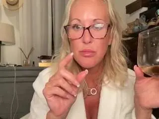 Camsoda Free Porn Cam of brandi-love