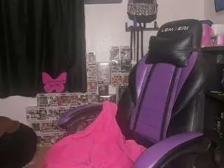 Camsoda Nude Webcam of karliekayozz