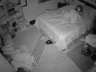 Camsoda Adult Webcams of voyeurcam-hornyhostel-01