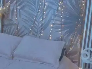 Camsoda Adult Webcam of samaantha-white