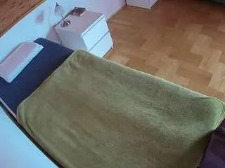 Camsoda Live Sex of voyeurcam-julmodels-greybed-1