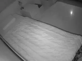 Camsoda Free Live Porn of voyeurcam-julmodels-greybed-1
