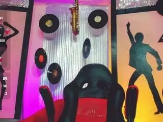 Camsoda Sex Cam of mayka-brunette01