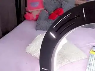 Camsoda Adult Video Chat of bellahottestt