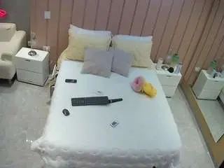 Camsoda Free Porn Cam of voyeurcam-casa-salsa-bedroom-1