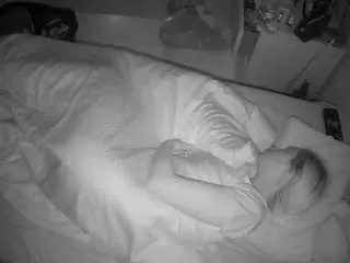 Camsoda Sex Chat of voyeurcam-julmodels-greybed-2