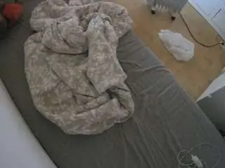 Camsoda Free Porn Cam of voyeurcam-julmodels-greybed-2