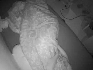 Camsoda Adult Webcams of voyeurcam-julmodels-greybed-2