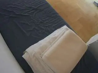 Camsoda Free Porn Cam of voyeurcam-julmodels-greybed-2