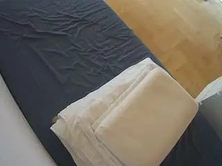 Camsoda Adult Webcams of voyeurcam-julmodels-greybed-2