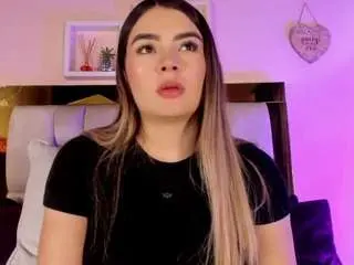 Camsoda Adult Webcam of emma-rossee